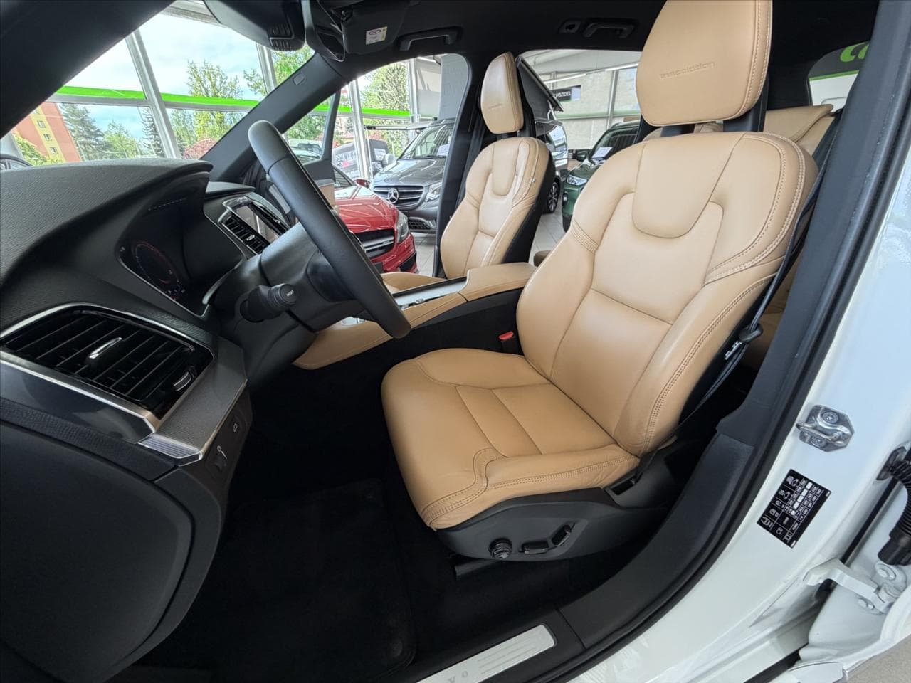 2016 Volvo XC90 - 19