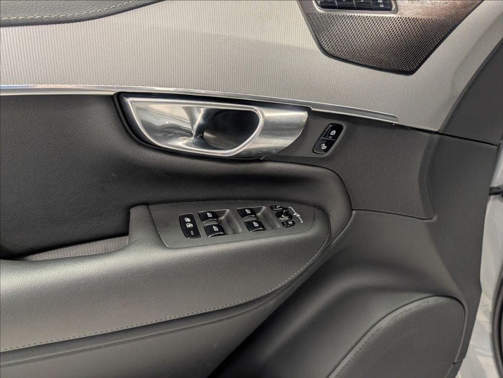 2024 Volvo XC90 - 16