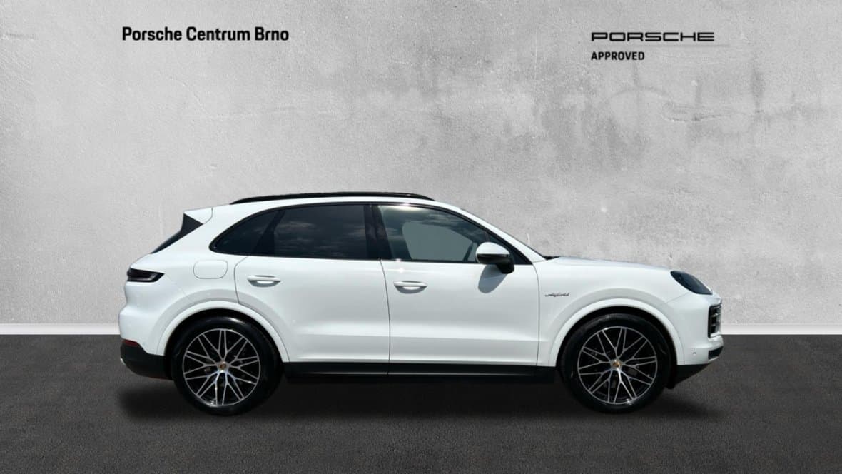 2024 Porsche Cayenne - 5
