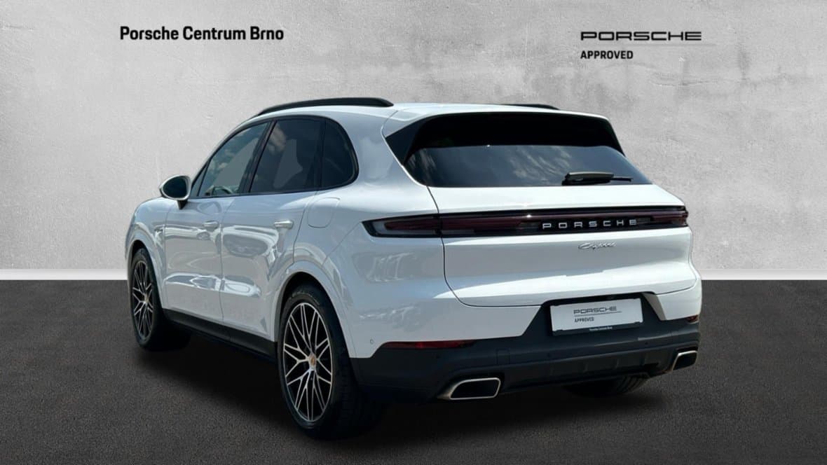 2024 Porsche Cayenne - 8