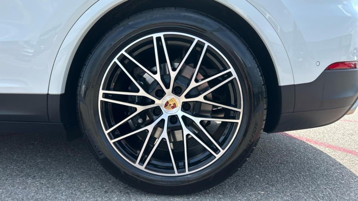 2024 Porsche Cayenne - 12