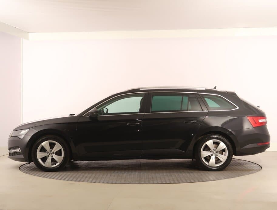 2022 Škoda SUPERB - 4