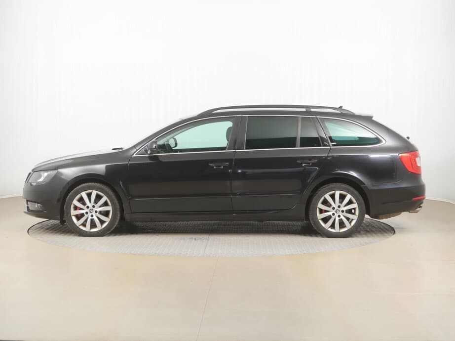 2014 Škoda SUPERB - 4