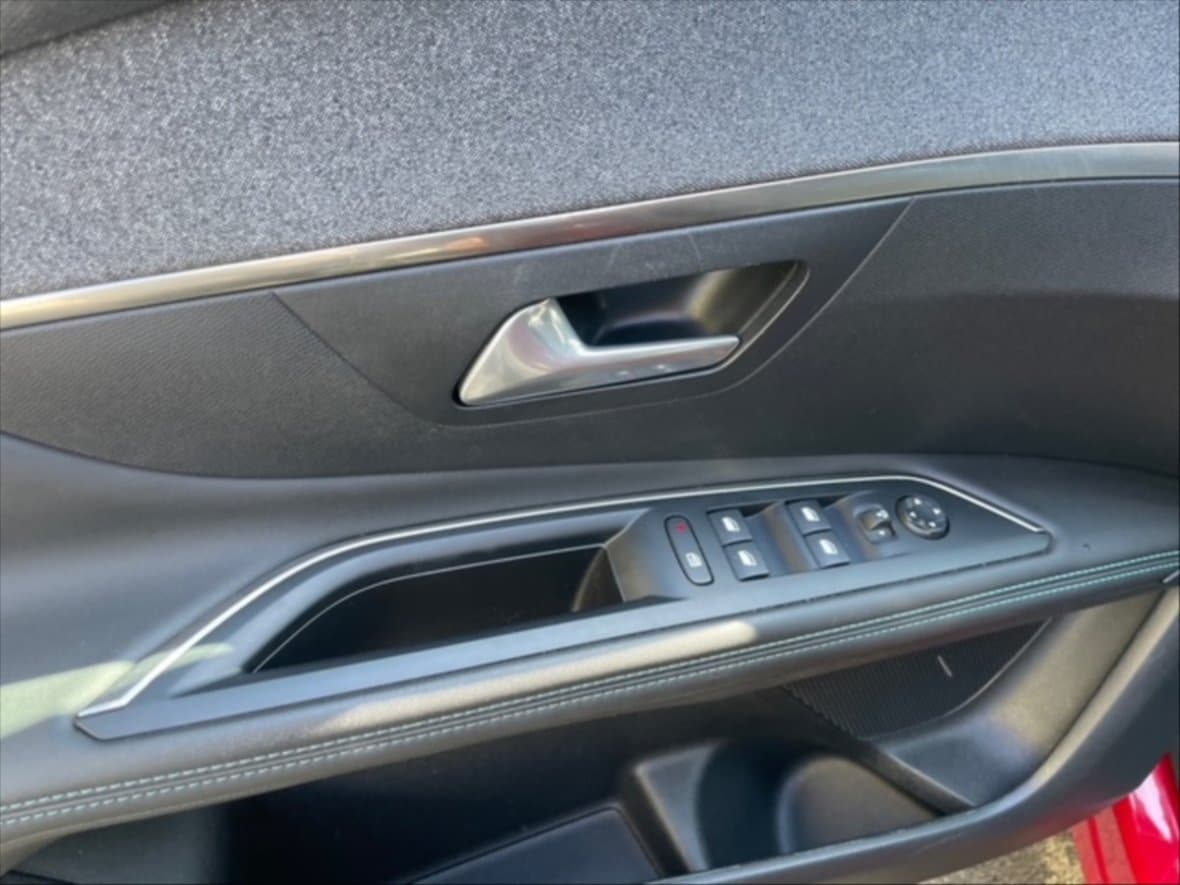 2022 Peugeot 3008 - 11