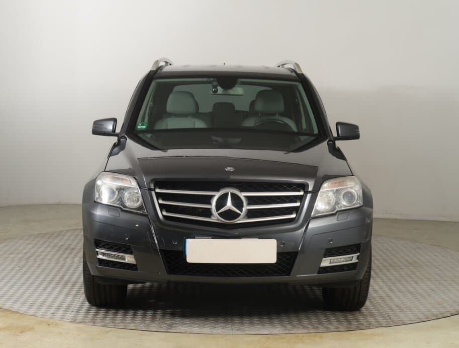 2011 Mercedes-Benz GLK - 2