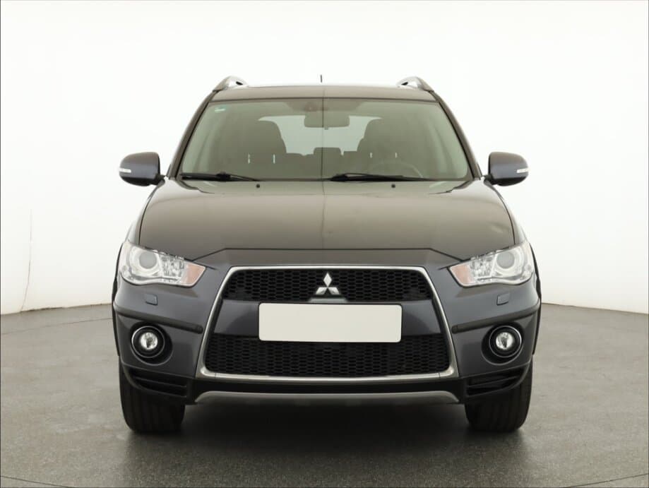 2011 Mitsubishi OUTLANDER - 2