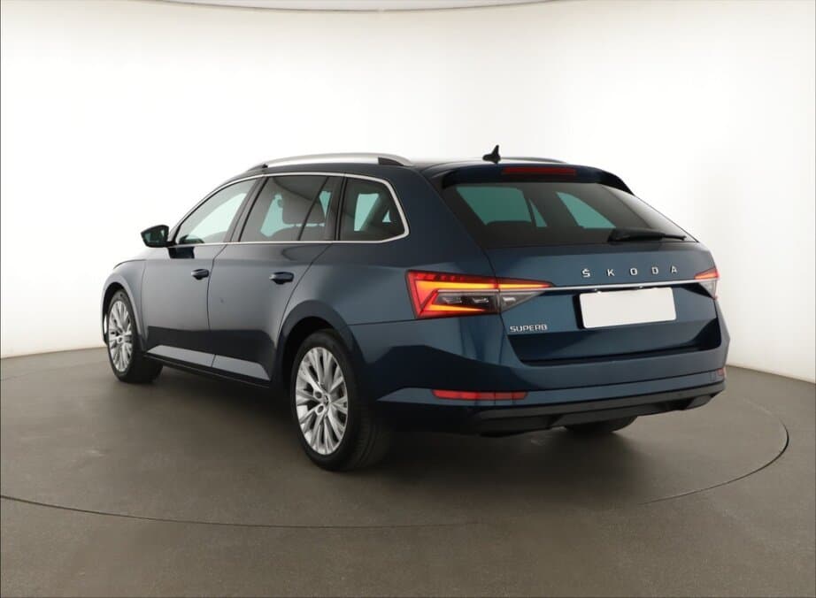 2020 Škoda SUPERB - 9