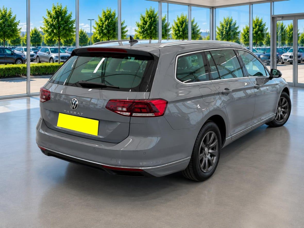 2023 Volkswagen PASSAT - 2