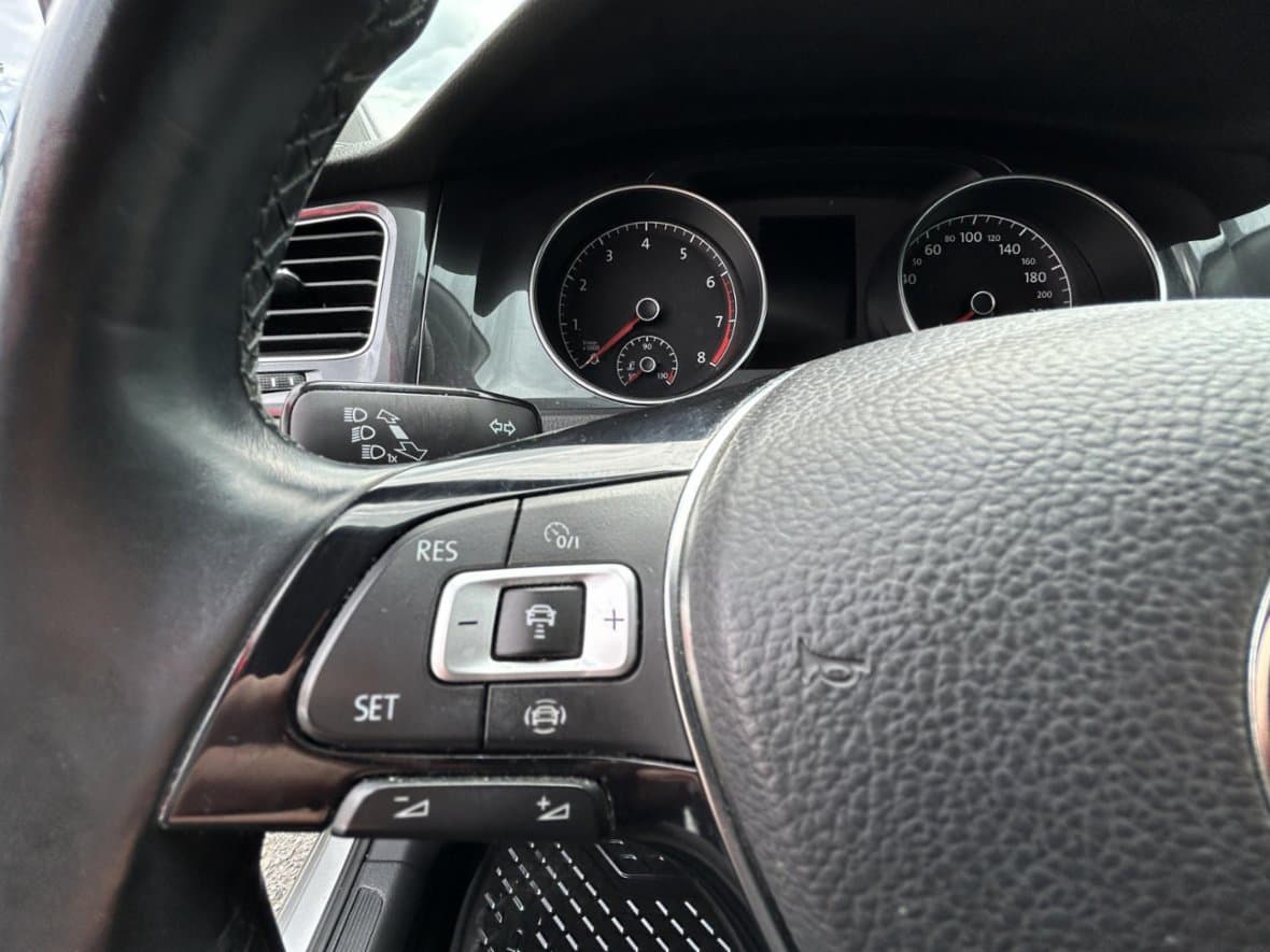 2018 Volkswagen GOLF - 14