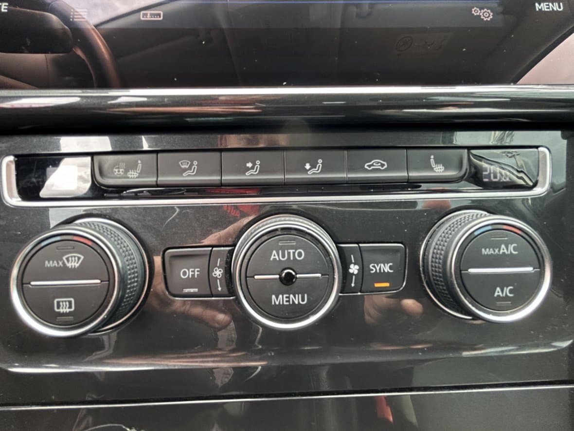 2018 Volkswagen GOLF - 16