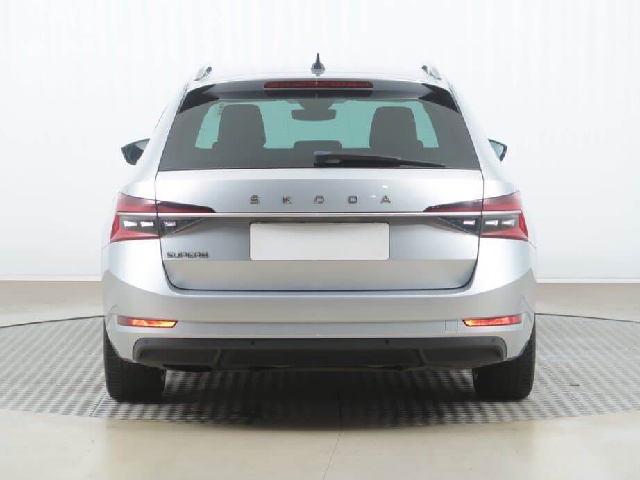 2022 Škoda SUPERB - 6
