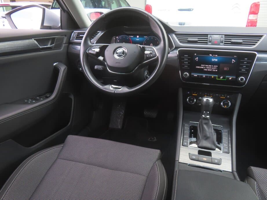2022 Škoda SUPERB - 9