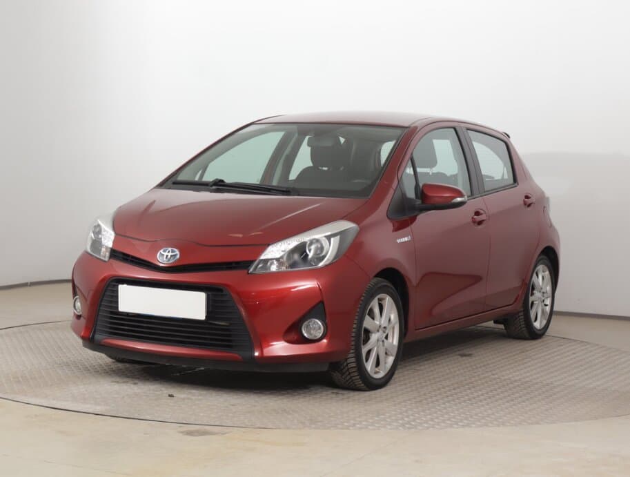 2013 Toyota YARIS - 3