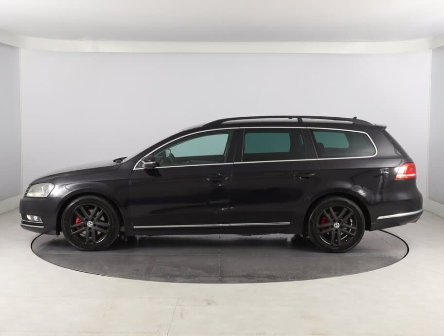 2011 Volkswagen PASSAT - 4