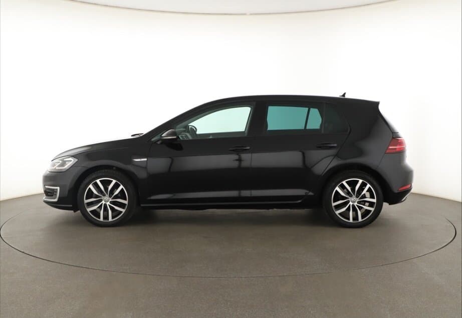2020 Volkswagen GOLF - 4