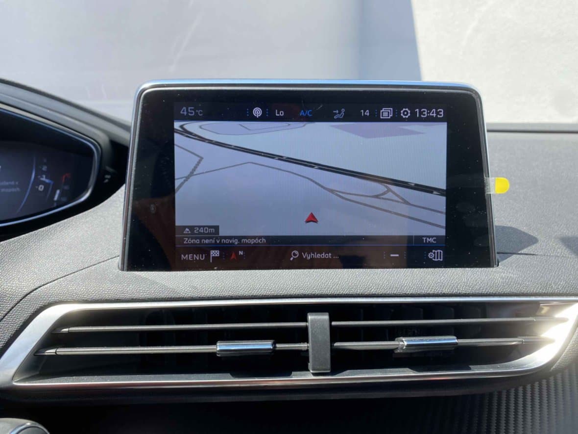 2019 Peugeot 3008 - 17
