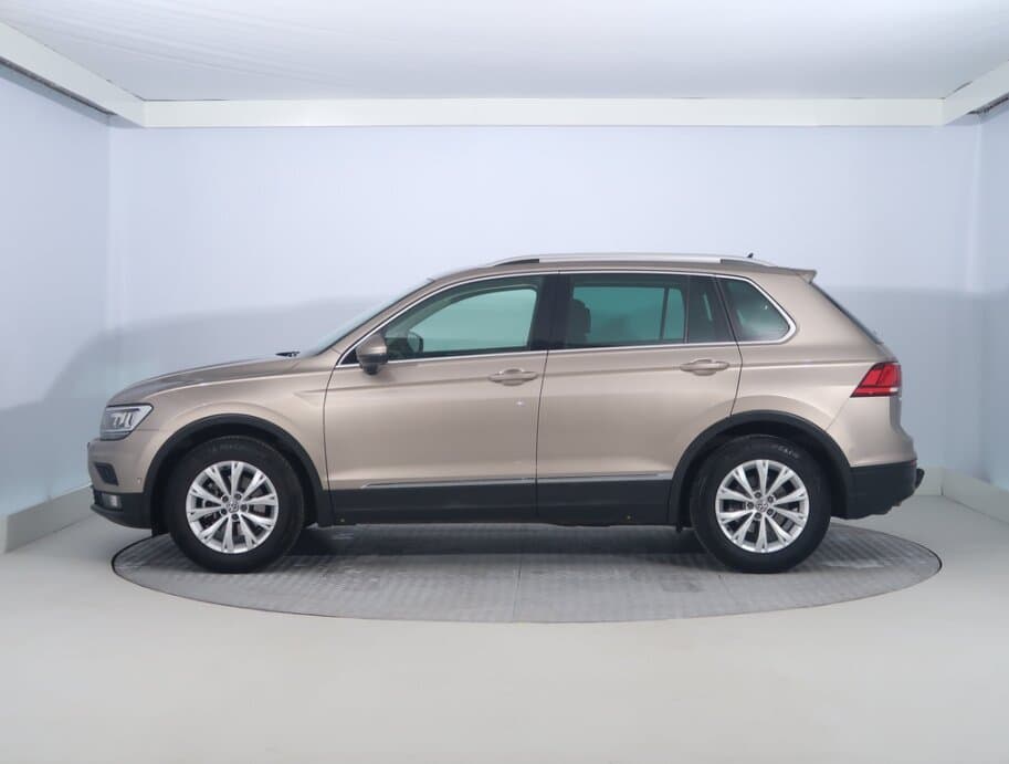 2020 Volkswagen TIGUAN - 4