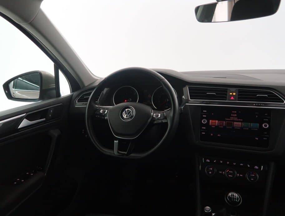 2020 Volkswagen TIGUAN - 9