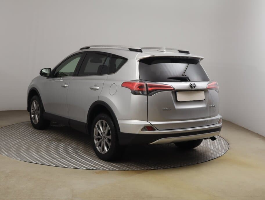 2016 Toyota RAV4 - 5