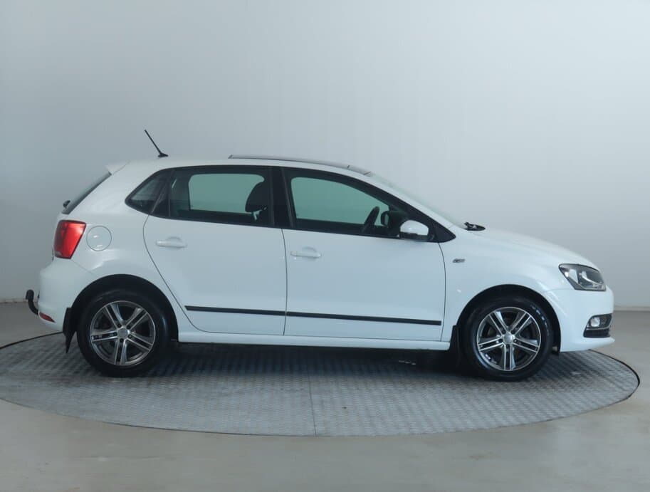 2014 Volkswagen POLO - 8