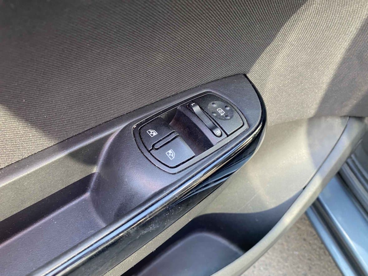 2018 Opel CORSA - 13
