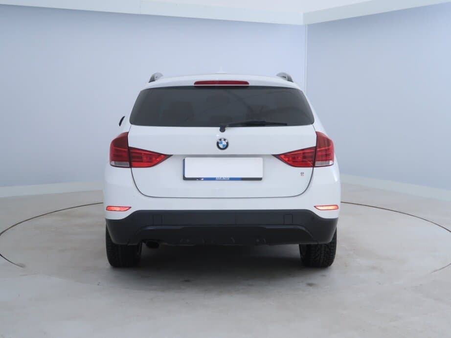 2013 BMW X1 - 6