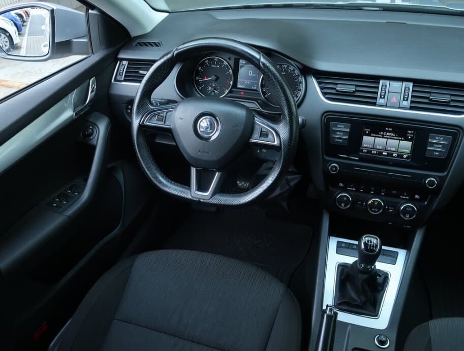 2015 Škoda OCTAVIA - 9