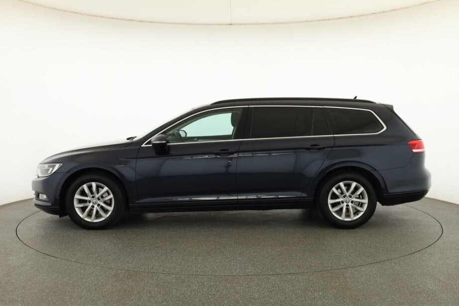 2015 Volkswagen PASSAT - 4