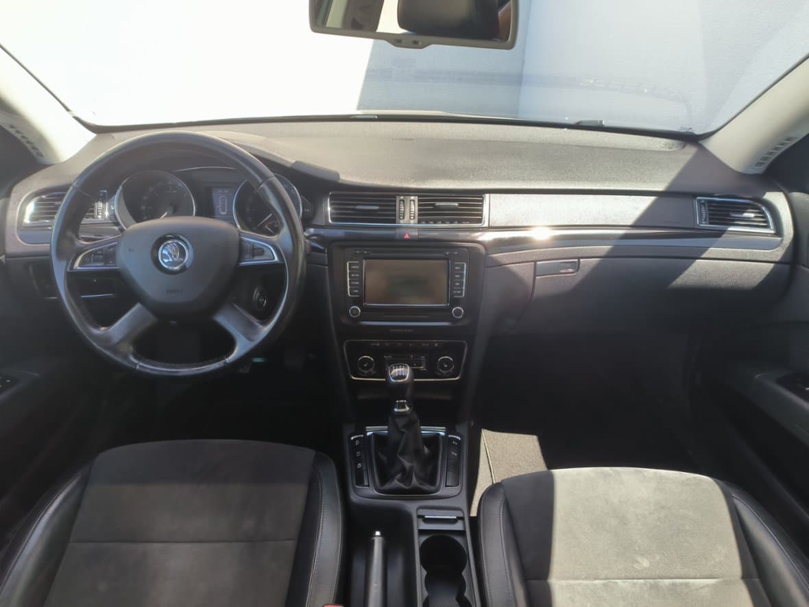 2014 Škoda SUPERB - 8