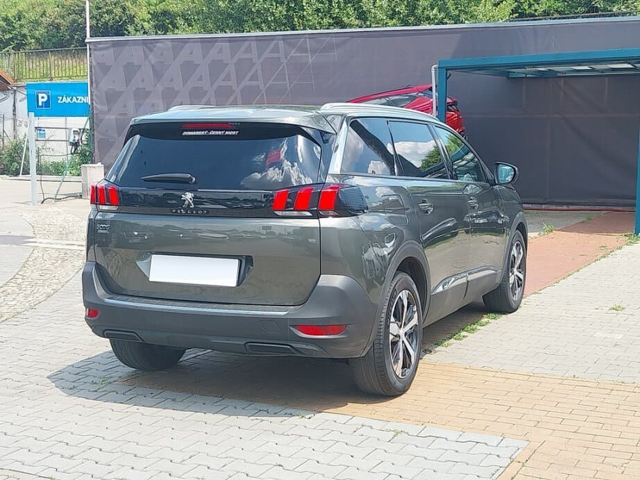 2019 Peugeot 5008 - 7