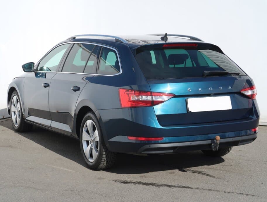 2020 Škoda SUPERB - 5