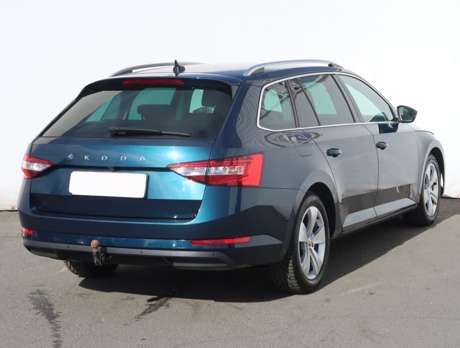 2020 Škoda SUPERB - 7