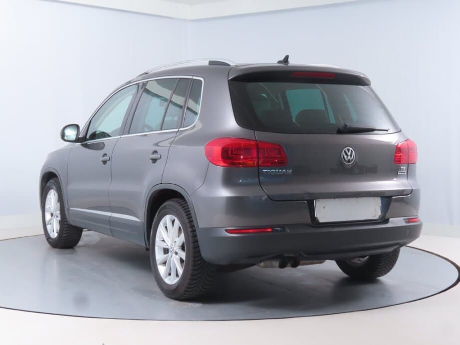 2015 Volkswagen TIGUAN - 5