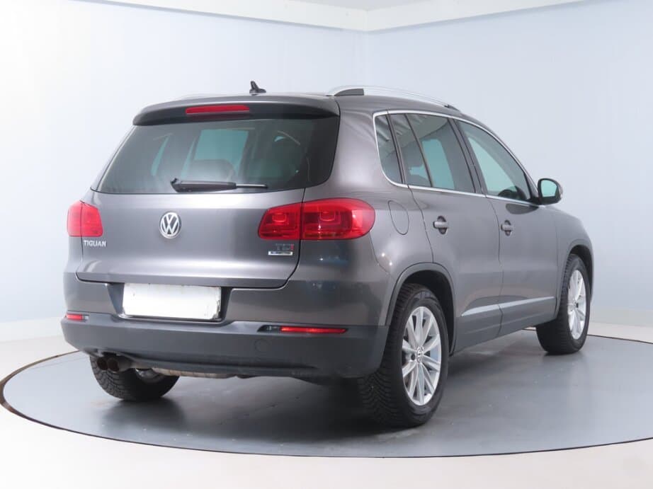 2015 Volkswagen TIGUAN - 7