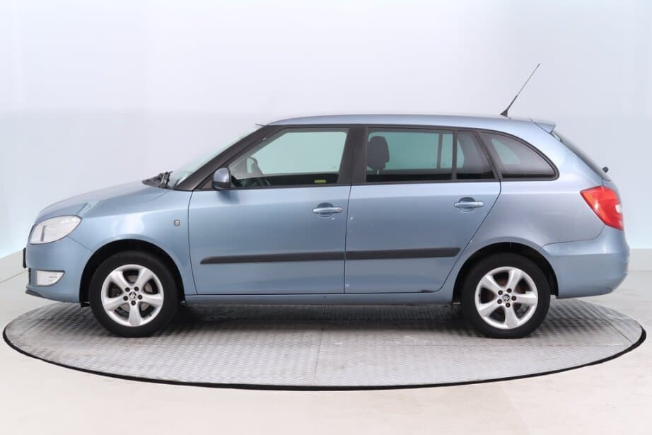 2011 Škoda FABIA - 4