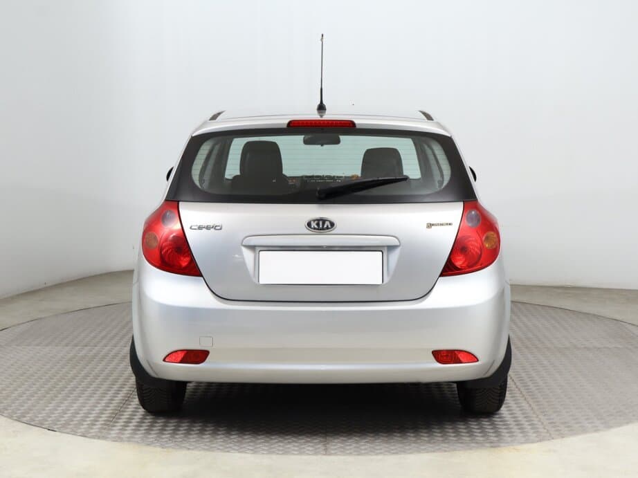 2008 Kia CEE'D - 6