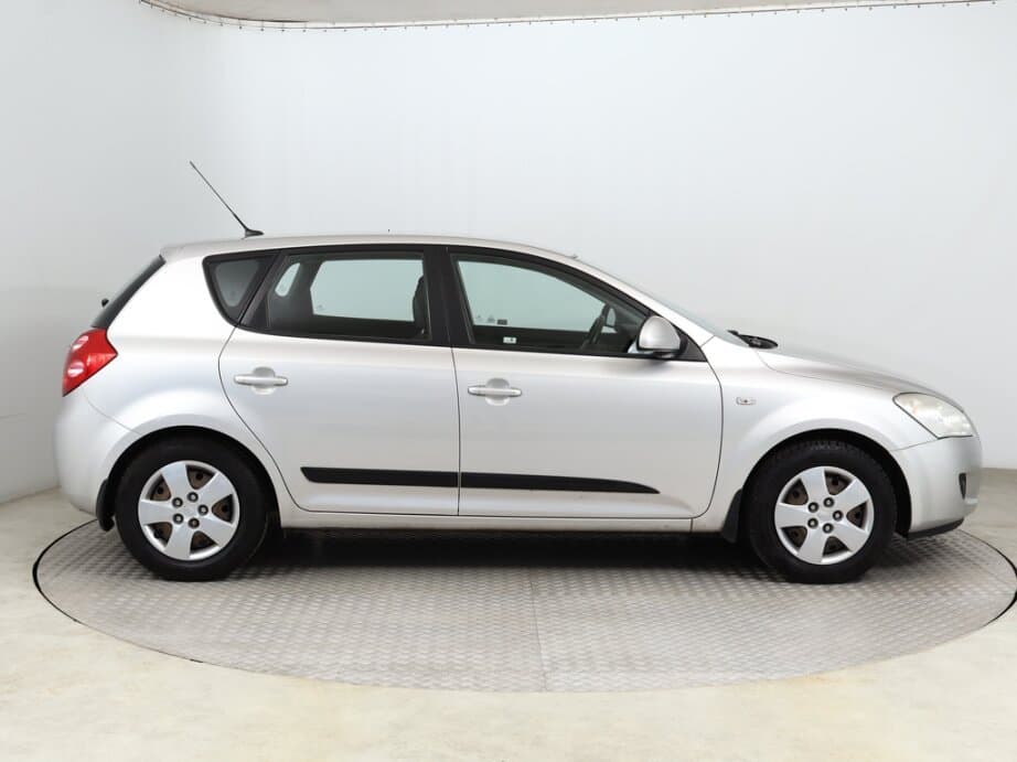 2008 Kia CEE'D - 8