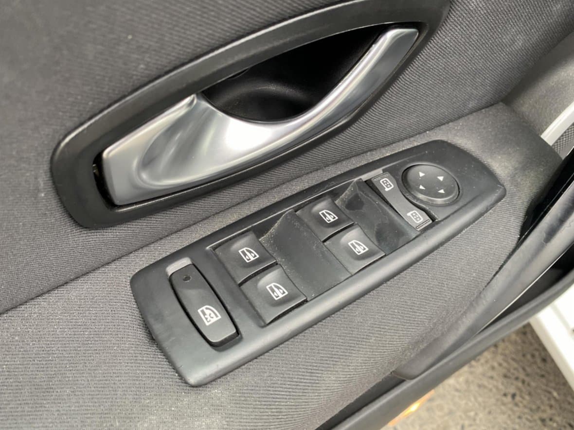2010 Renault MEGANE - 37