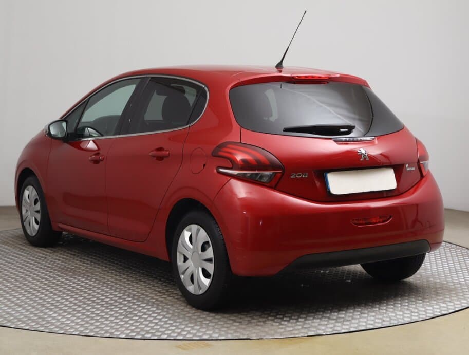2015 Peugeot 208 - 5