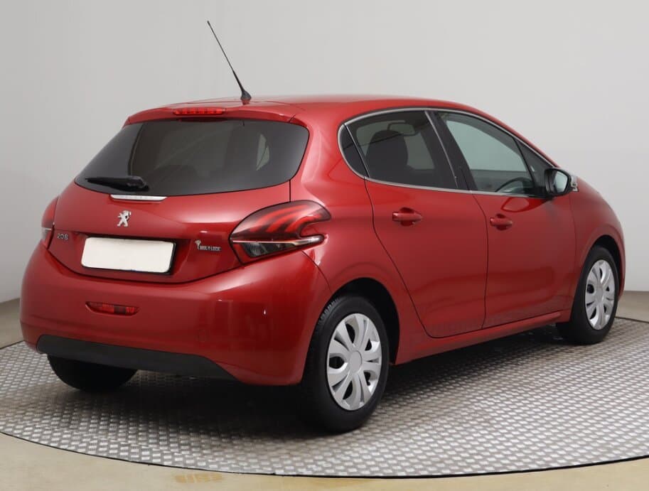 2015 Peugeot 208 - 7