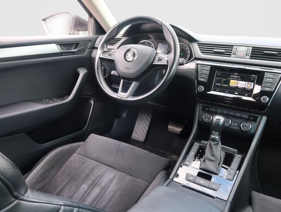 2016 Škoda SUPERB - 9