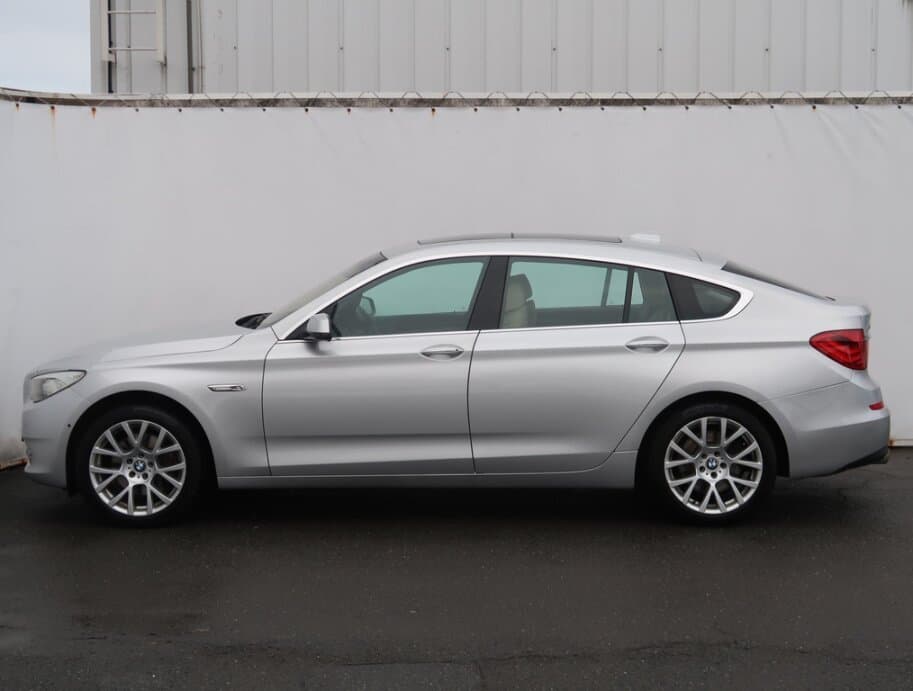 2011 BMW 5-SERIES - 4