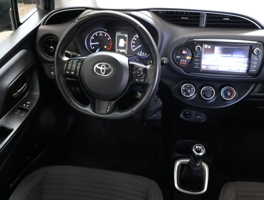 2017 Toyota YARIS - 9