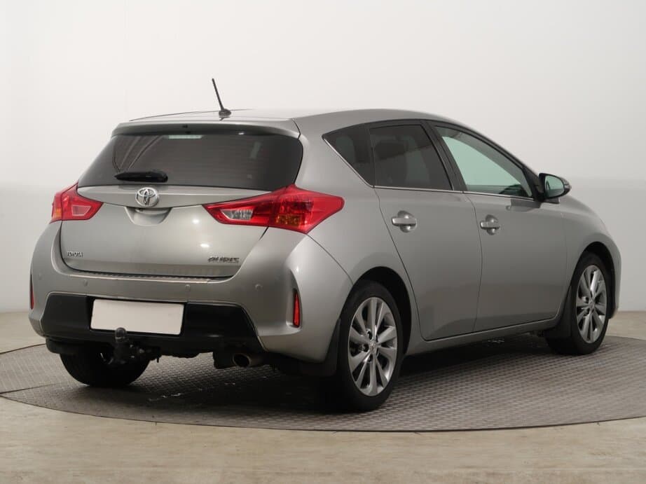 2013 Toyota AURIS - 7