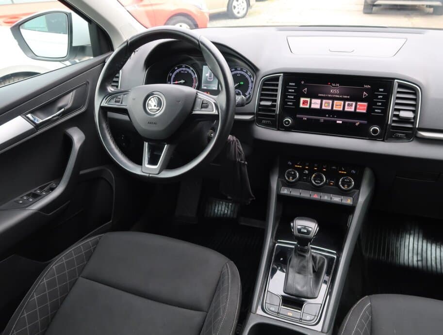 2020 Škoda KAROQ - 9