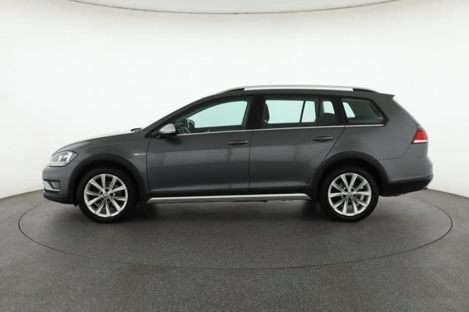 2018 Volkswagen GOLF - 4