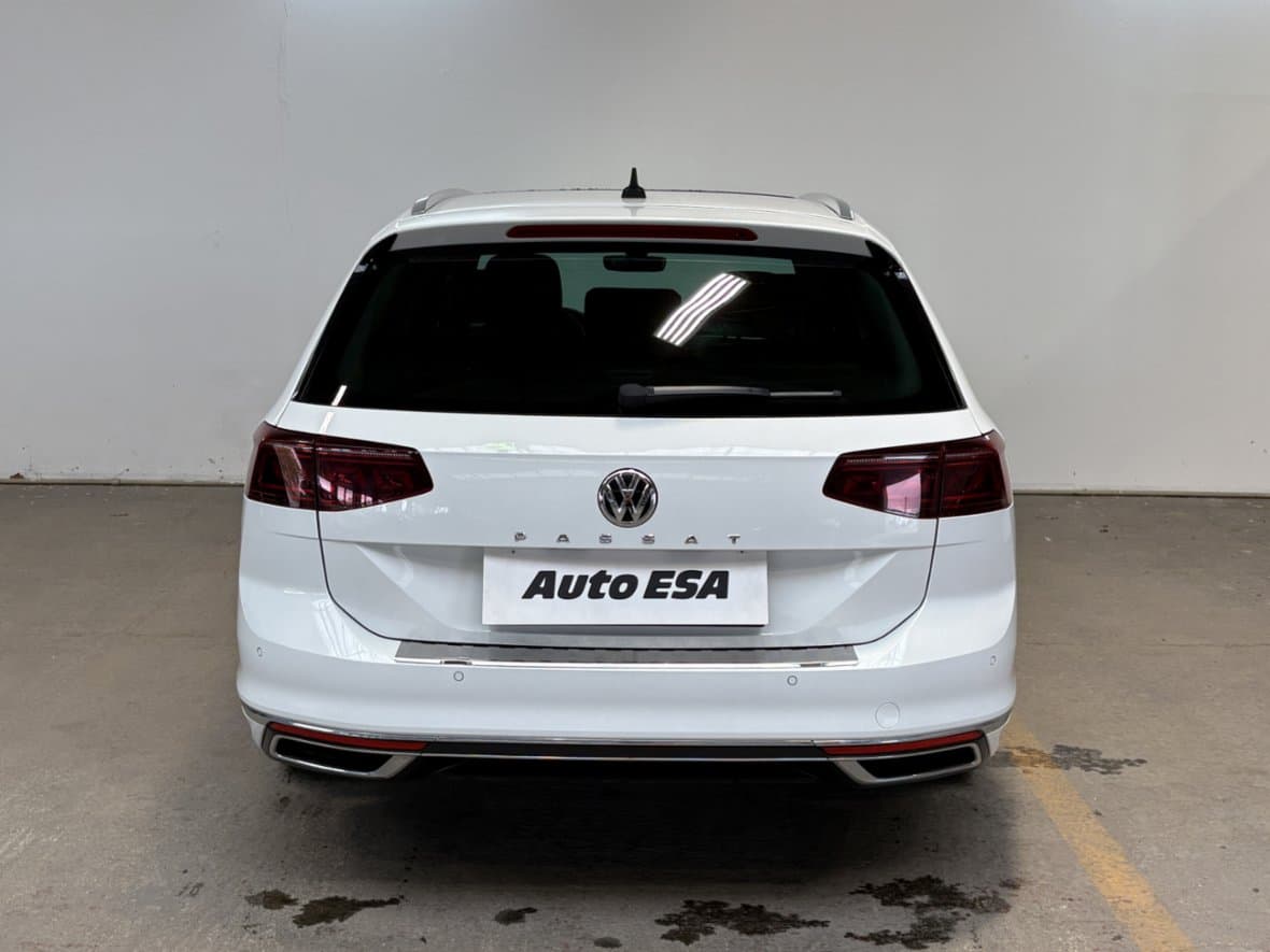 2020 Volkswagen PASSAT - 5