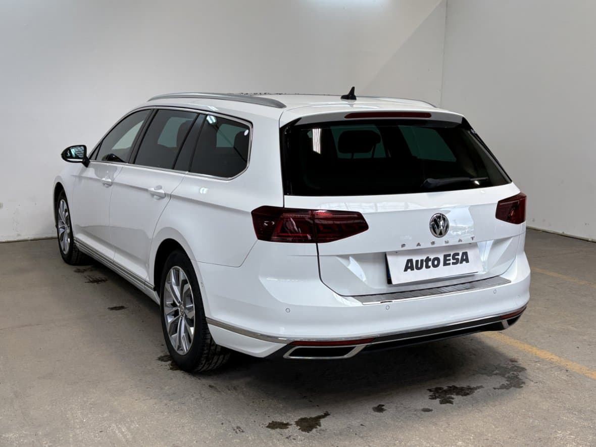 2020 Volkswagen PASSAT - 6