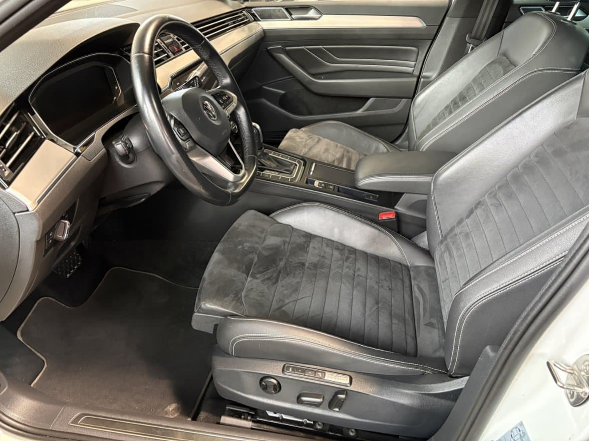 2020 Volkswagen PASSAT - 9