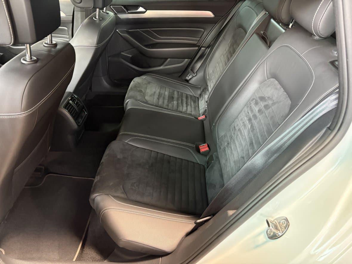 2020 Volkswagen PASSAT - 10